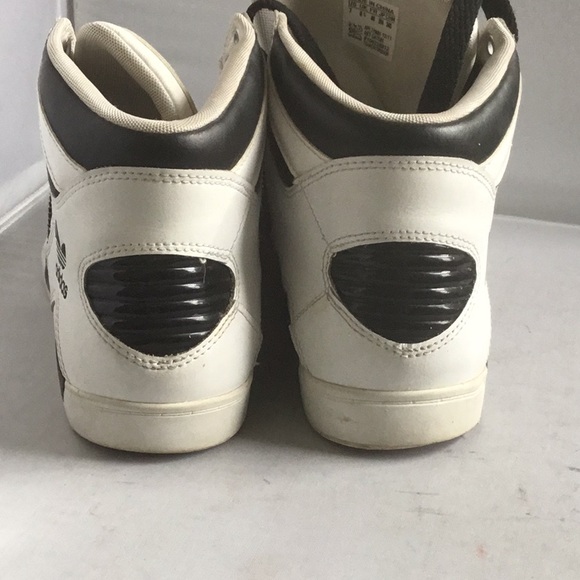 ADIDAS SHOES - Picture 2 of 4